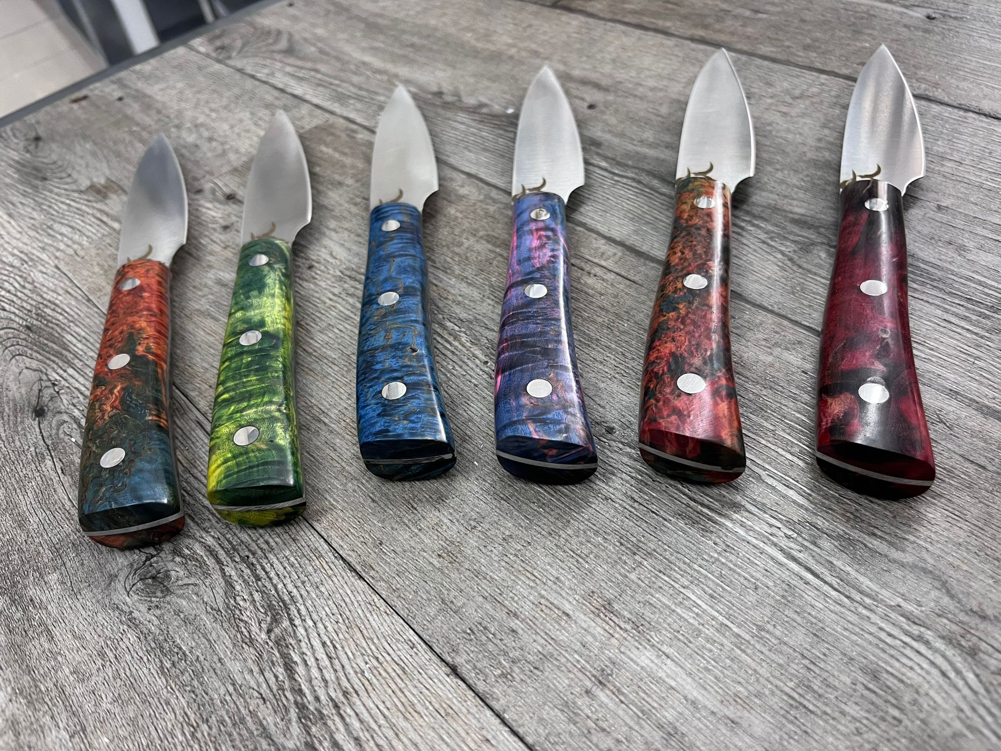 Set 6 coltelli bistecca acciaio inossidabile manico effetto porcellana  CUORICINI ROSSI